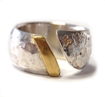 Ring aus Sterlingsilber mit Goldstreifen.Gr.60, 289,- €