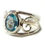 Silberring mit Topas "Sky Blue". Gr.56 bis 58. 109,- €