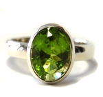 Silberring mit Peridot.Gr.60, 130,- €
